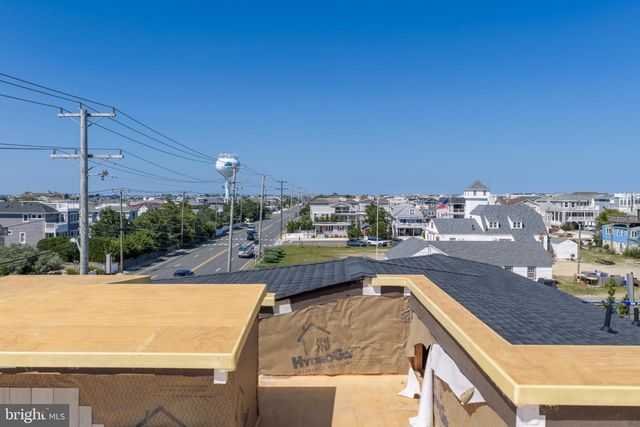 2 E CUMBERLAND AVE, Harvey Cedars, NJ 08008