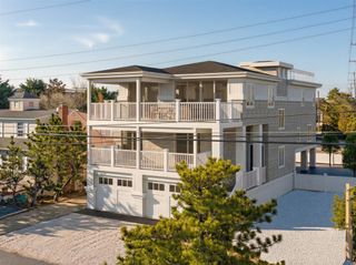 2 E CUMBERLAND AVE, Harvey Cedars, NJ 08008