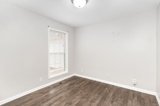 302 Bailey Ln, Pleasant View, TN 37146