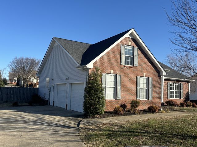 302 Bailey Ln, Pleasant View, TN 37146
