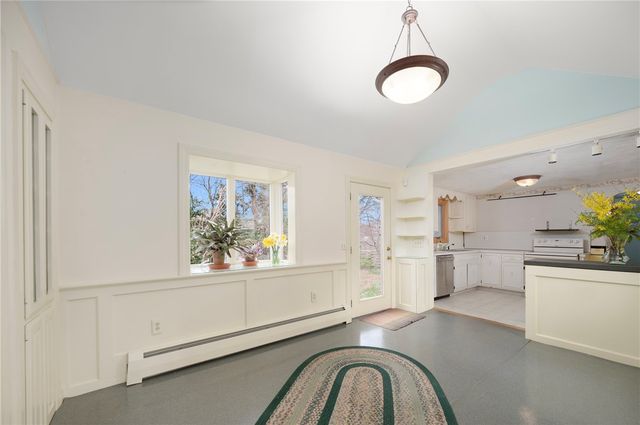 210 Pleasant Street, Seekonk, MA 02771