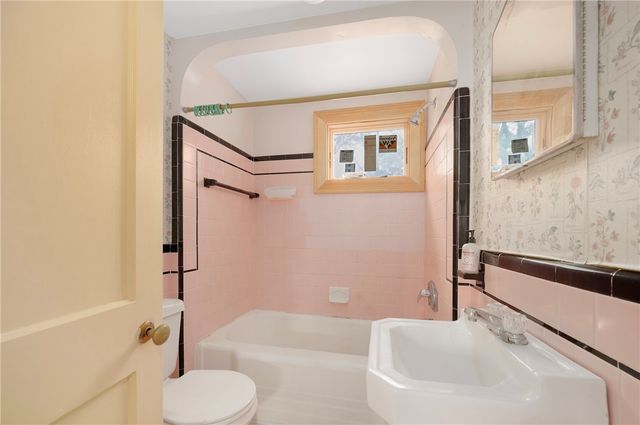 210 Pleasant Street, Seekonk, MA 02771