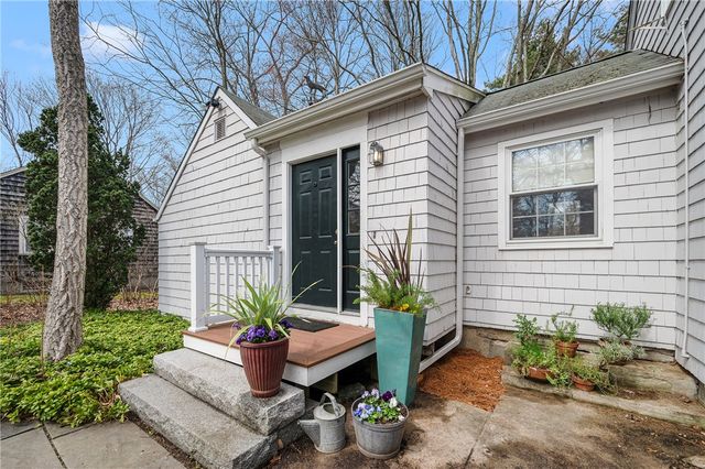 210 Pleasant Street, Seekonk, MA 02771