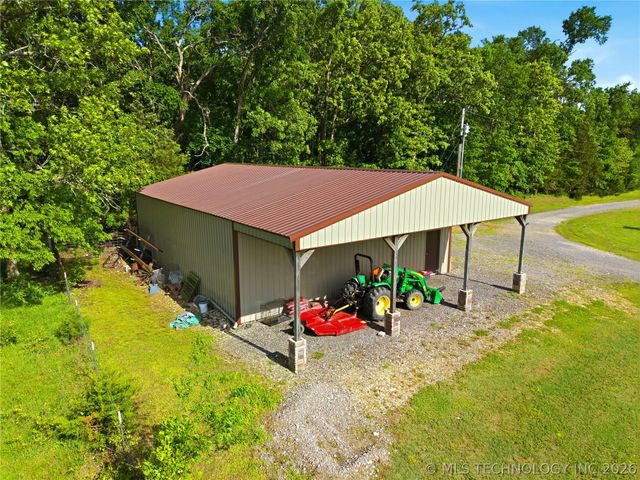 467281 Highway 100, Stilwell, OK 74960