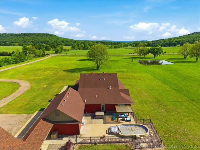 467281 Highway 100, Stilwell, OK 74960