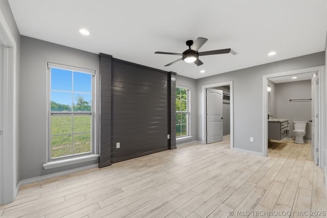 467281 Highway 100, Stilwell, OK 74960