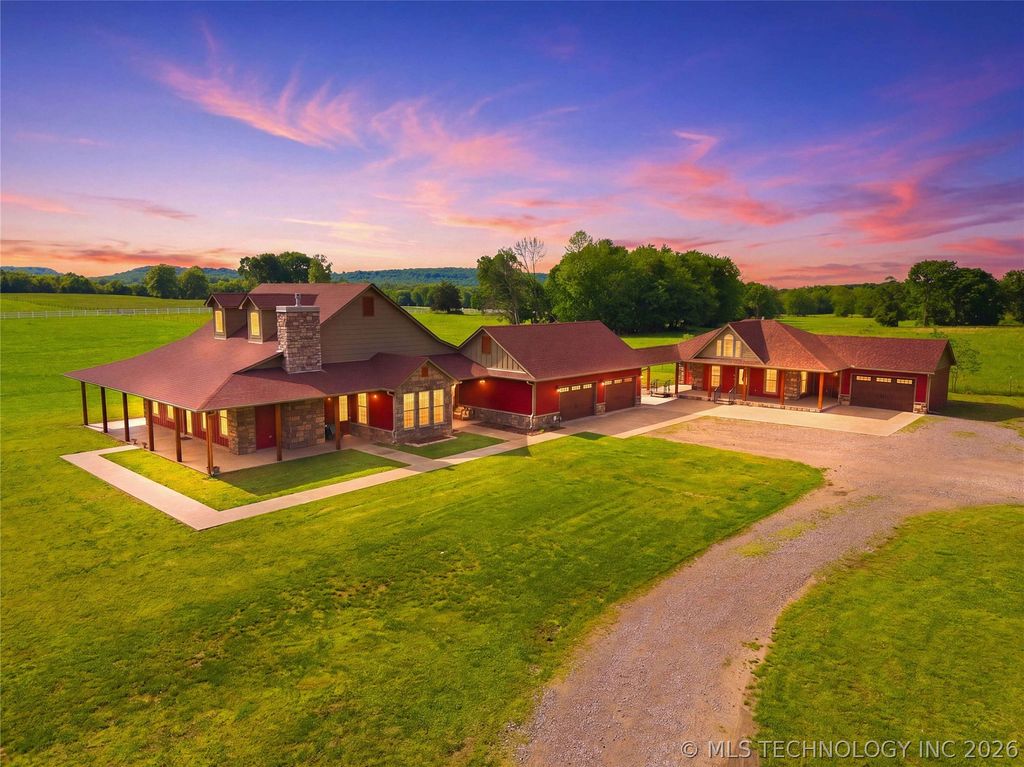 467281 Highway 100, Stilwell, OK 74960