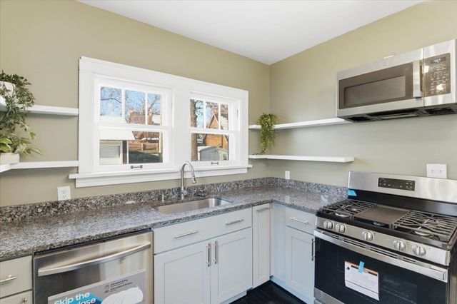 306 Oak Crest Street, Waukegan, IL 60085