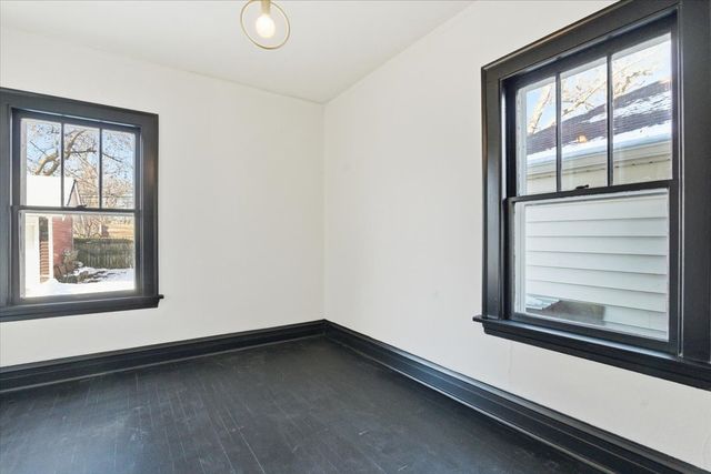 306 Oak Crest Street, Waukegan, IL 60085