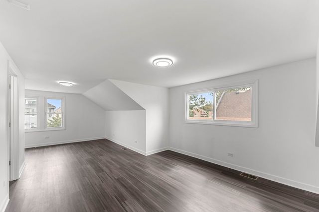 2208 N Lavergne Avenue, Chicago, IL 60639