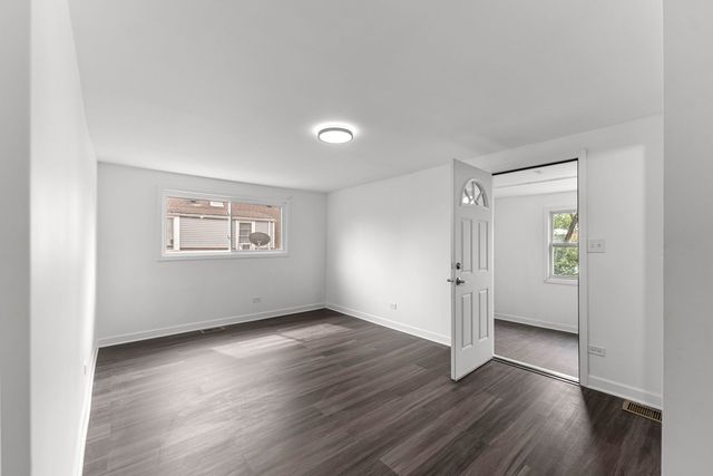 2208 N Lavergne Avenue, Chicago, IL 60639