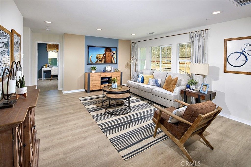 Image 11 of property listing at 30959 Campania Road, Highland, CA 92346