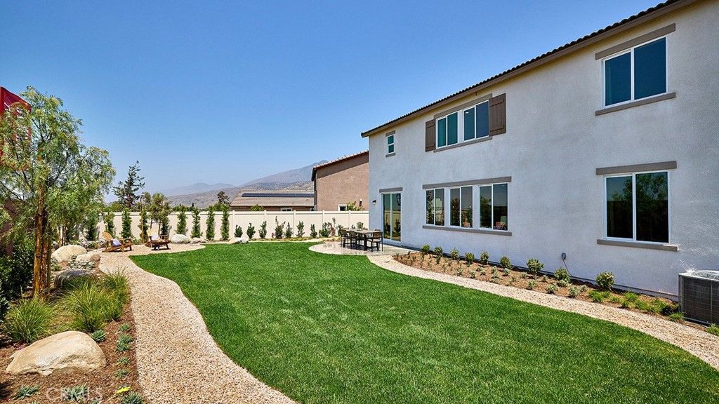 Image 24 of property listing at 30959 Campania Road, Highland, CA 92346