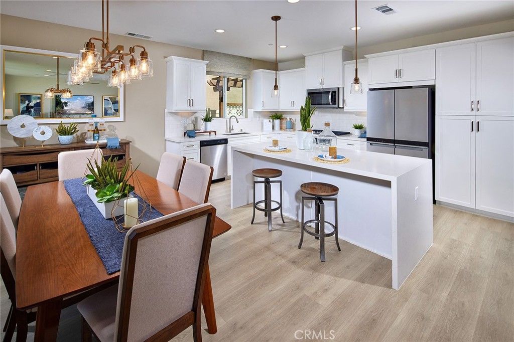 Image 6 of property listing at 30959 Campania Road, Highland, CA 92346