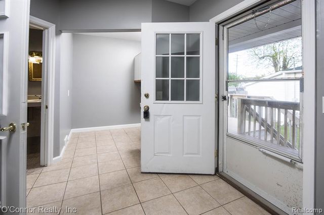 1309 Division Street, Port Huron, MI 48060