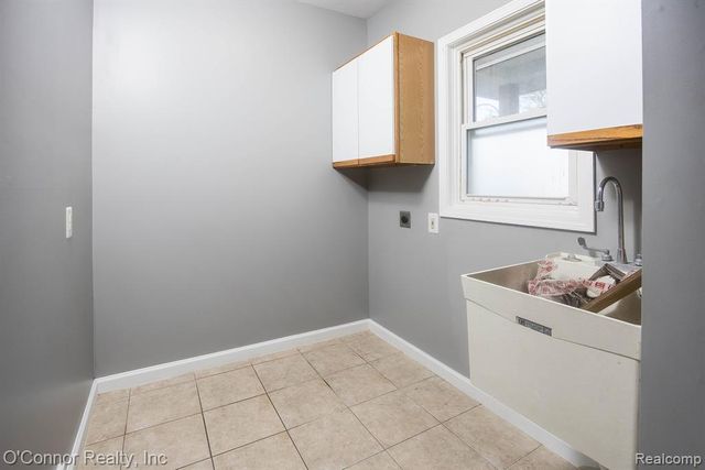 1309 Division Street, Port Huron, MI 48060