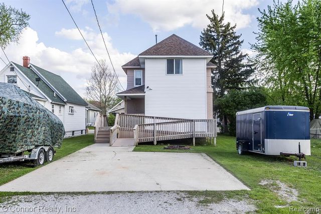 1309 Division Street, Port Huron, MI 48060