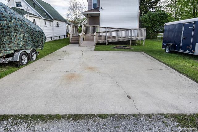 1309 Division Street, Port Huron, MI 48060