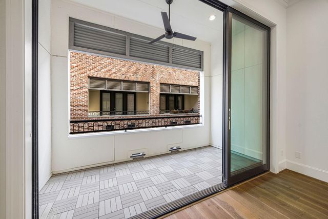 2715 Maxroy Street, Houston, TX 77007