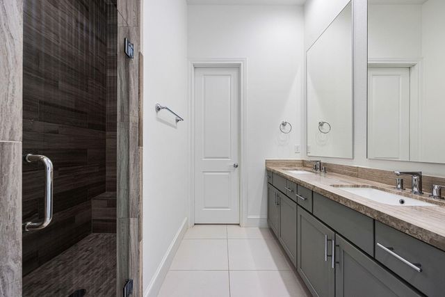 2715 Maxroy Street, Houston, TX 77007