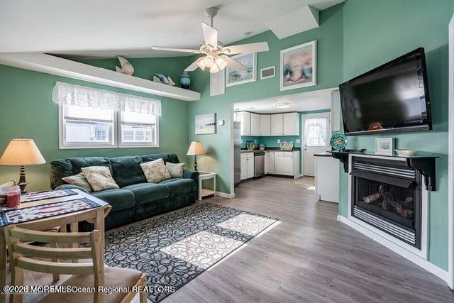 268 Fremont Avenue Front House, Seaside Heights, NJ 08751