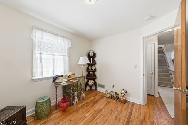 110 New York Ave, Bergenfield Boro, NJ 07621