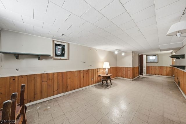 110 New York Ave, Bergenfield Boro, NJ 07621