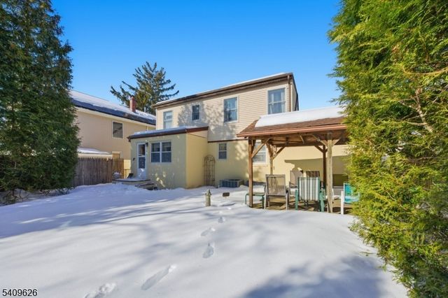 110 New York Ave, Bergenfield Boro, NJ 07621