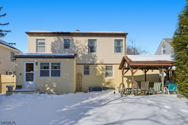 110 New York Ave, Bergenfield Boro, NJ 07621