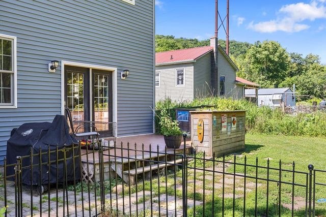 W884 E Mohawk LANE, Stoddard, WI 54658