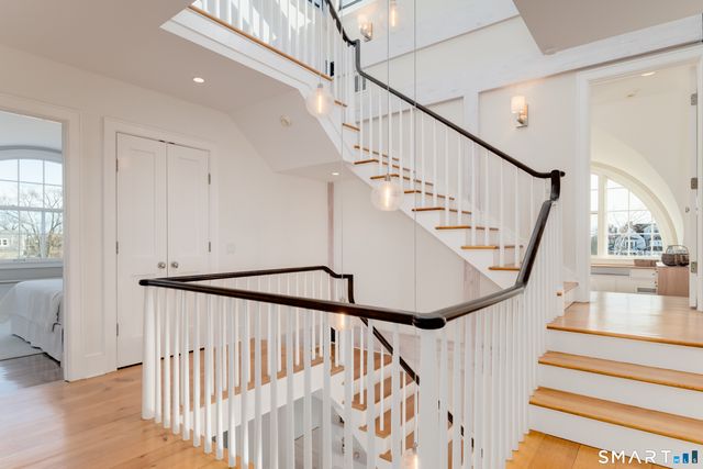 189 Shore Road, Greenwich, CT 06870