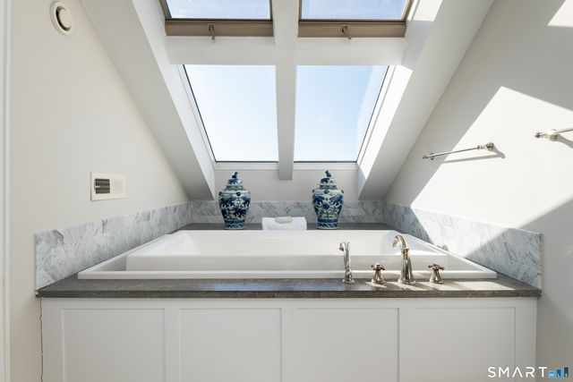 189 Shore Road, Greenwich, CT 06870