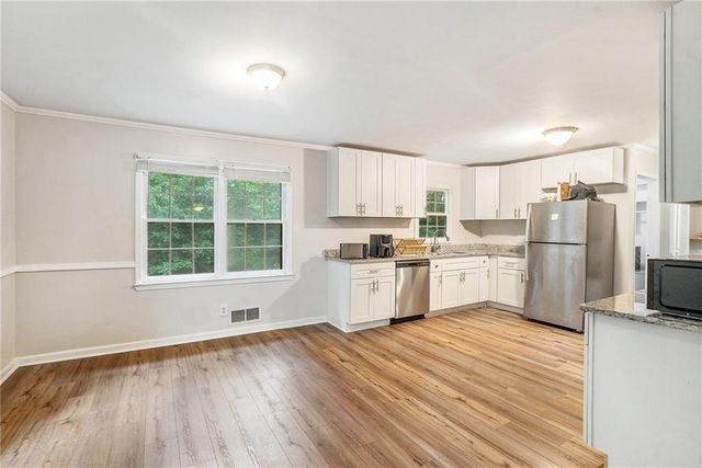 2721 Westminister NW Lane, Conyers, GA 30012