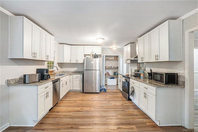 2721 Westminister NW Lane, Conyers, GA 30012