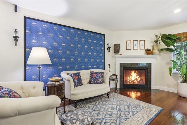 4 Murray Hill Circle, Wilmington, MA 01887