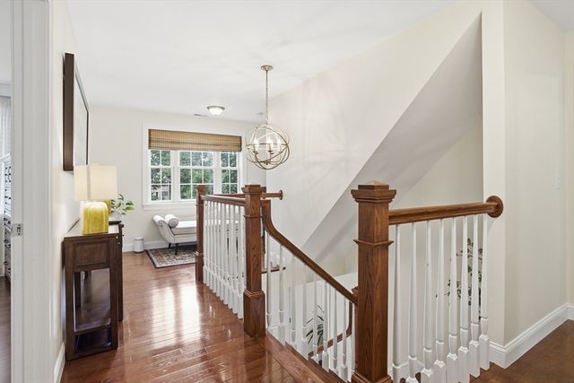 4 Murray Hill Circle, Wilmington, MA 01887