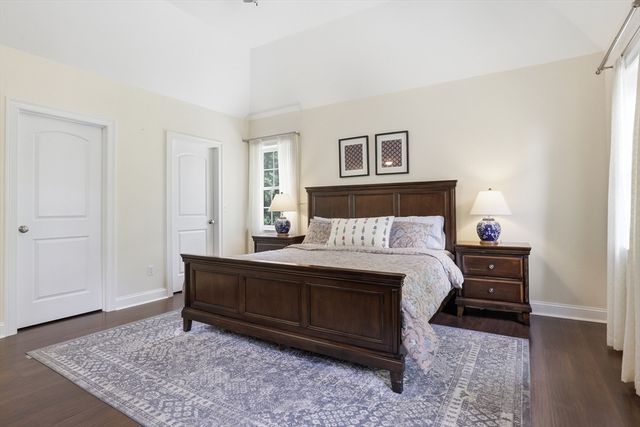 4 Murray Hill Circle, Wilmington, MA 01887