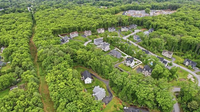 4 Murray Hill Circle, Wilmington, MA 01887