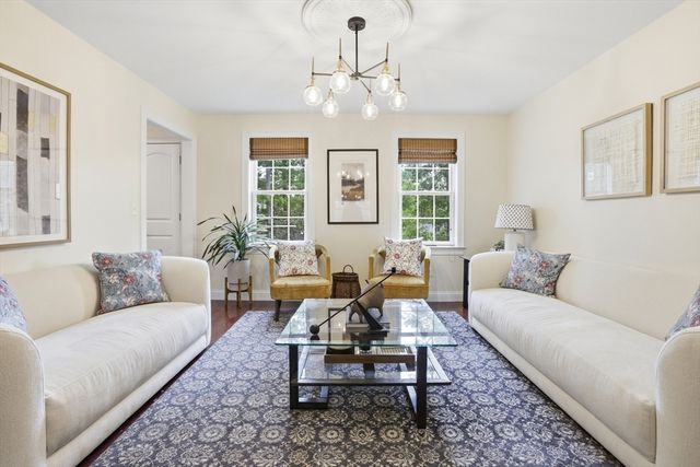 4 Murray Hill Circle, Wilmington, MA 01887