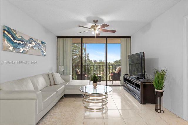 20379 W Country Club Dr 532, Aventura, FL 33180