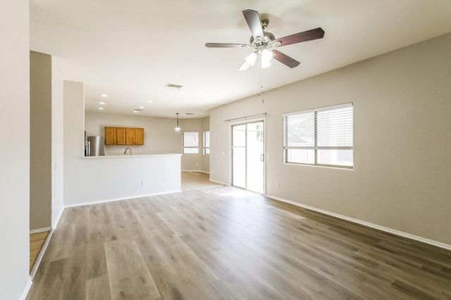 2205 N 91st Glen, Phoenix, AZ 85037