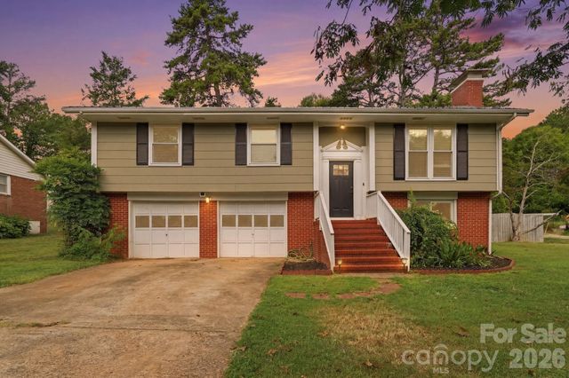 2080 South Point Road, Belmont, NC 28012