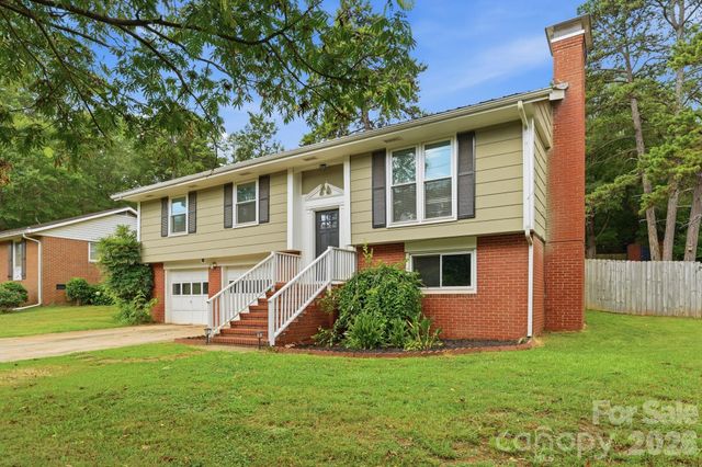 2080 South Point Road, Belmont, NC 28012