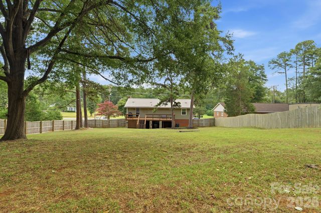 2080 South Point Road, Belmont, NC 28012