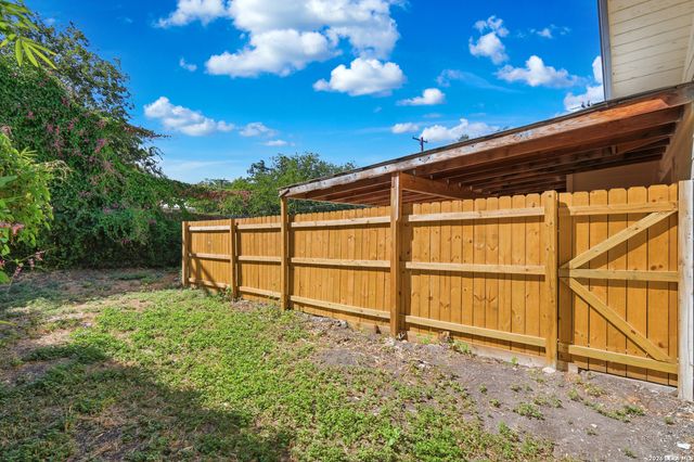 2714 Nacogdoches Rd, San Antonio, TX 78217