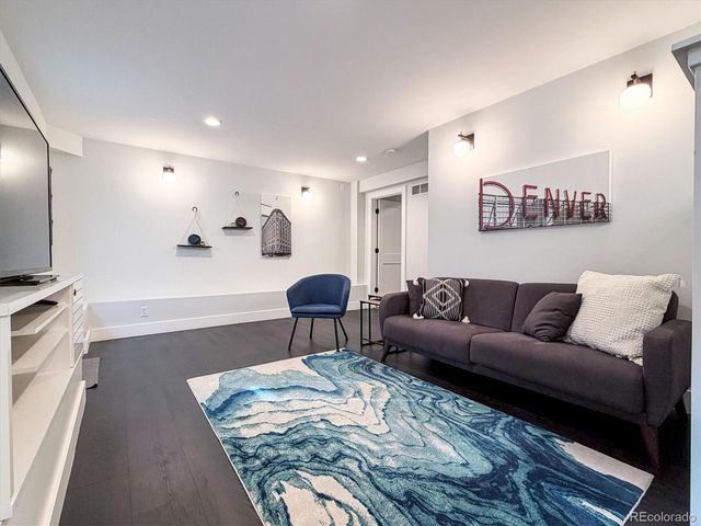 736 York St, Denver, CO 80206