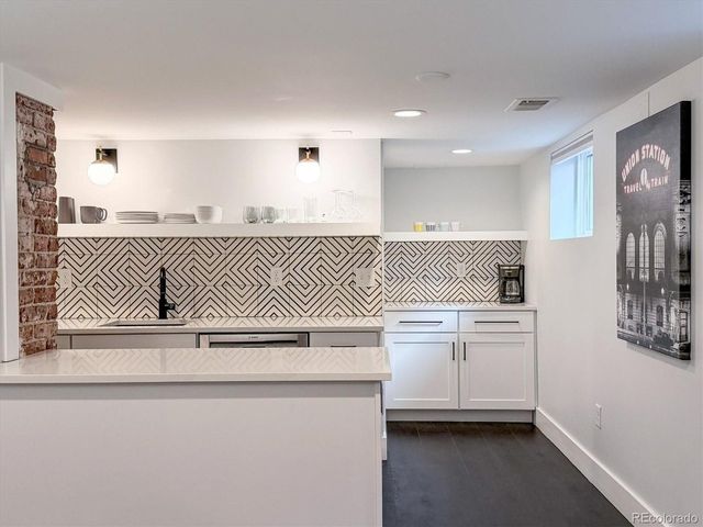 736 York St, Denver, CO 80206