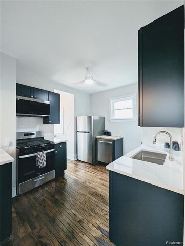 6077 Vermont Street, Detroit, MI 48208