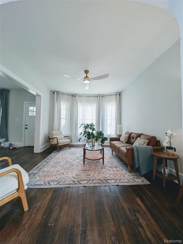 6077 Vermont Street, Detroit, MI 48208