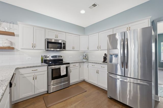 310 Telavera Dr, White House, TN 37188